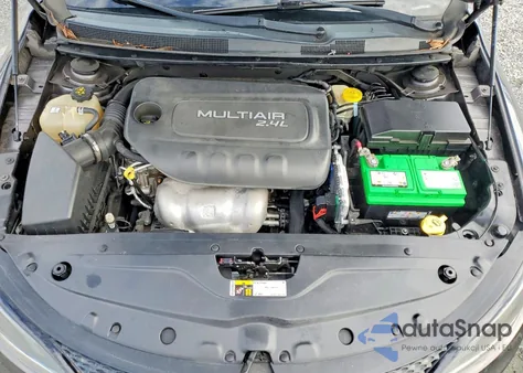 2015 Chrysler 200 S z USA, uszkodzony, nr VIN 1C3CCCBB9FN730803